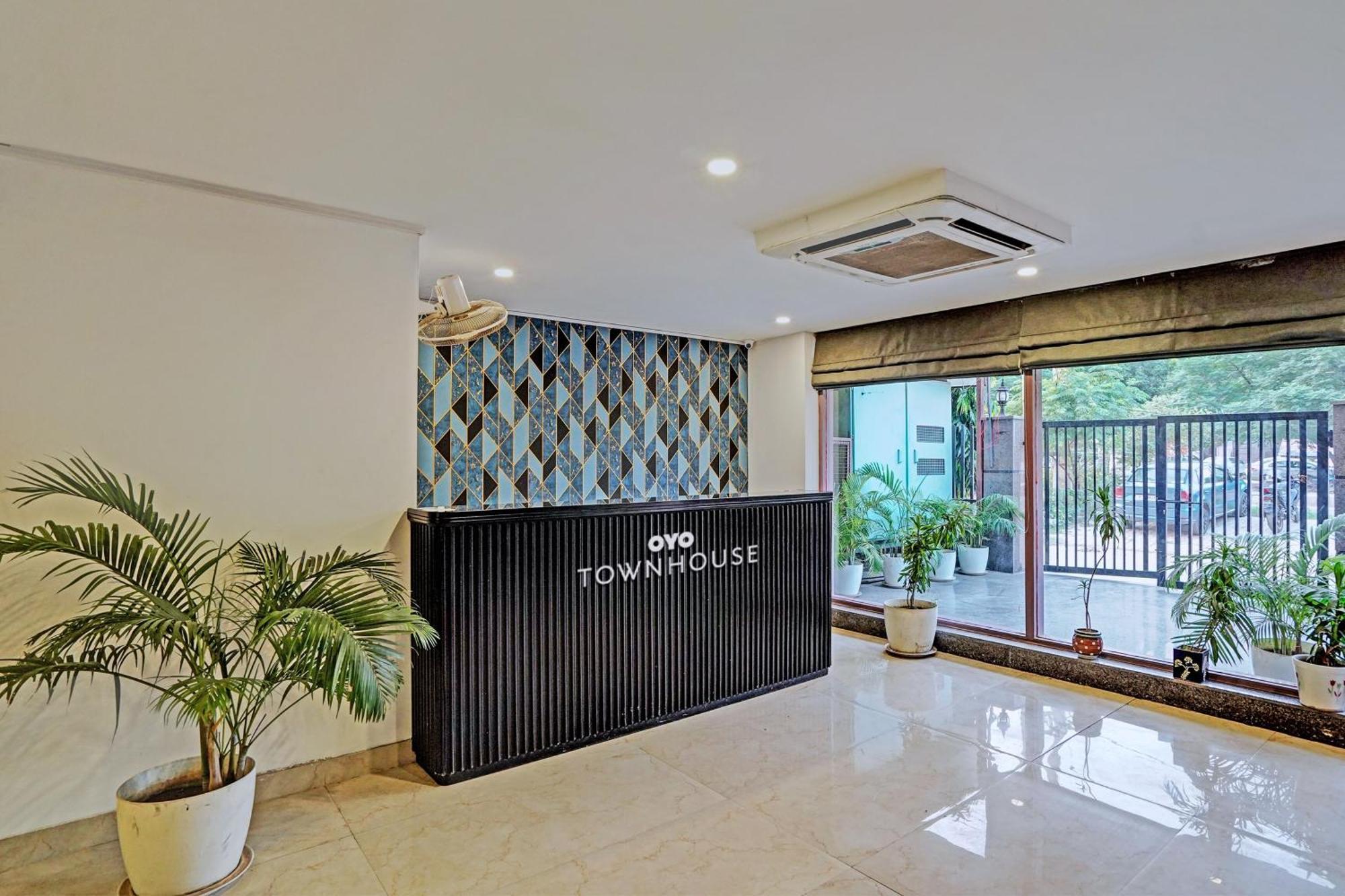 Super Townhouse Sector 57 Near Bestech Central Square Mall Gurgaon Exteriör bild