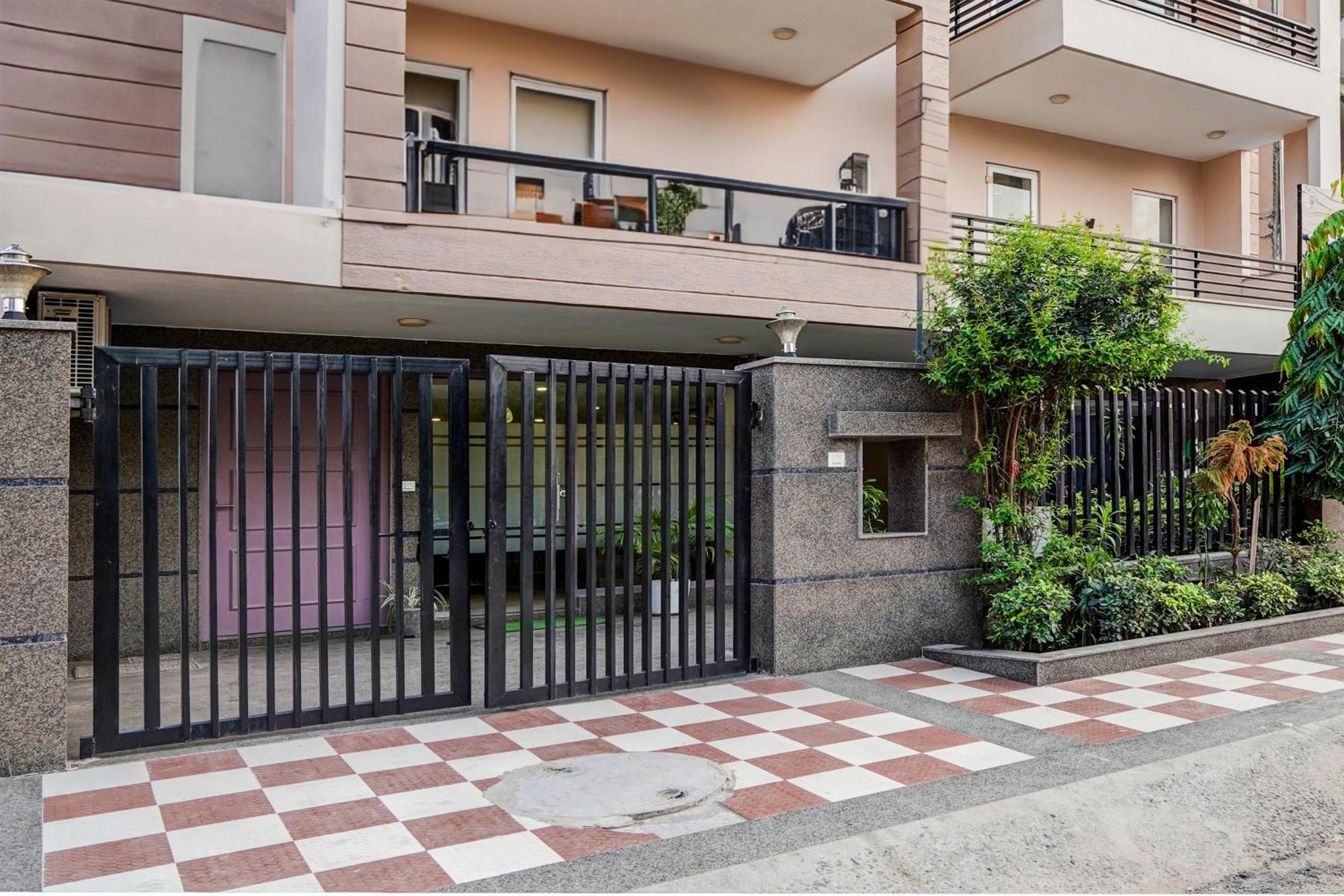 Super Townhouse Sector 57 Near Bestech Central Square Mall Gurgaon Exteriör bild